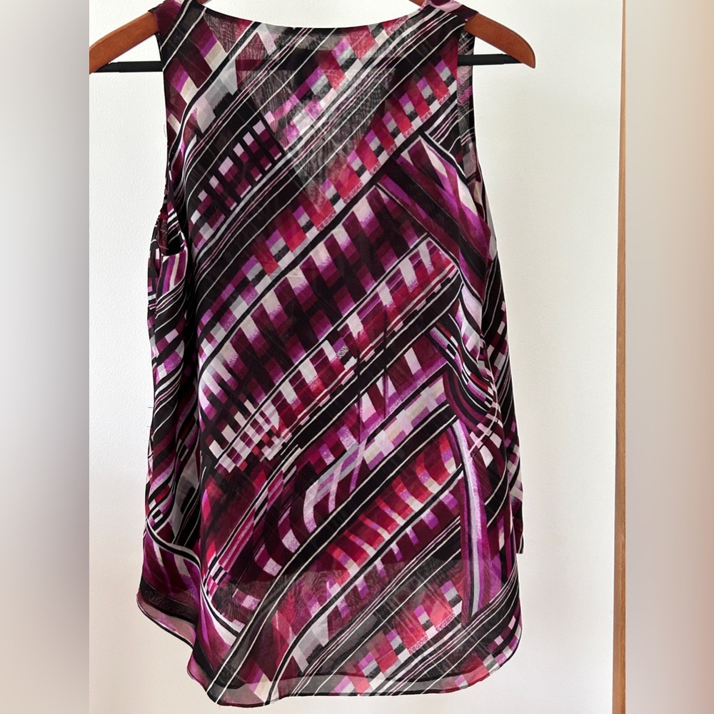 Print sleeveless blouse from White House black market